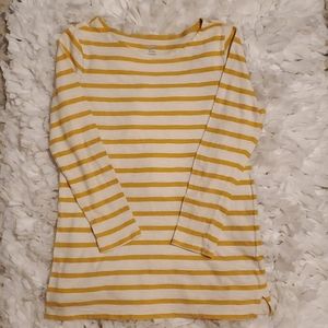 3/4 Old Navy Top!!